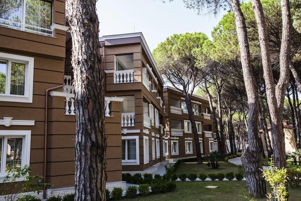 Prestige Resort Durres Qerret Exterior photo