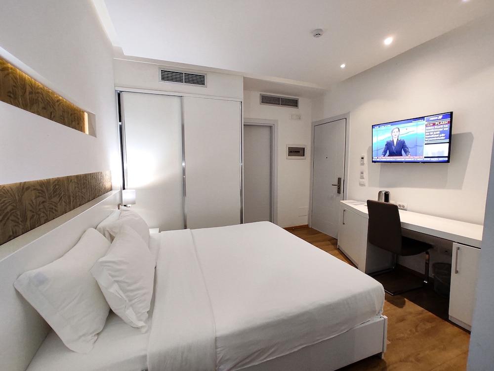 Prestige Resort Durres Qerret Exterior photo